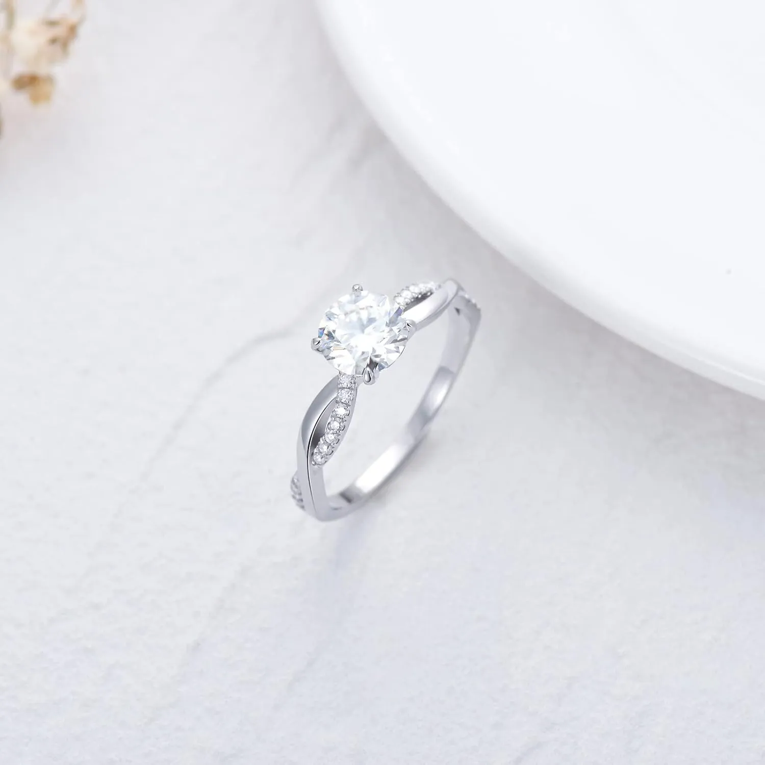 1.16 Carat (ctw) Moissanite Engagement Rings for Women 10K/14K/18K Gold Rings Moissanite Rings