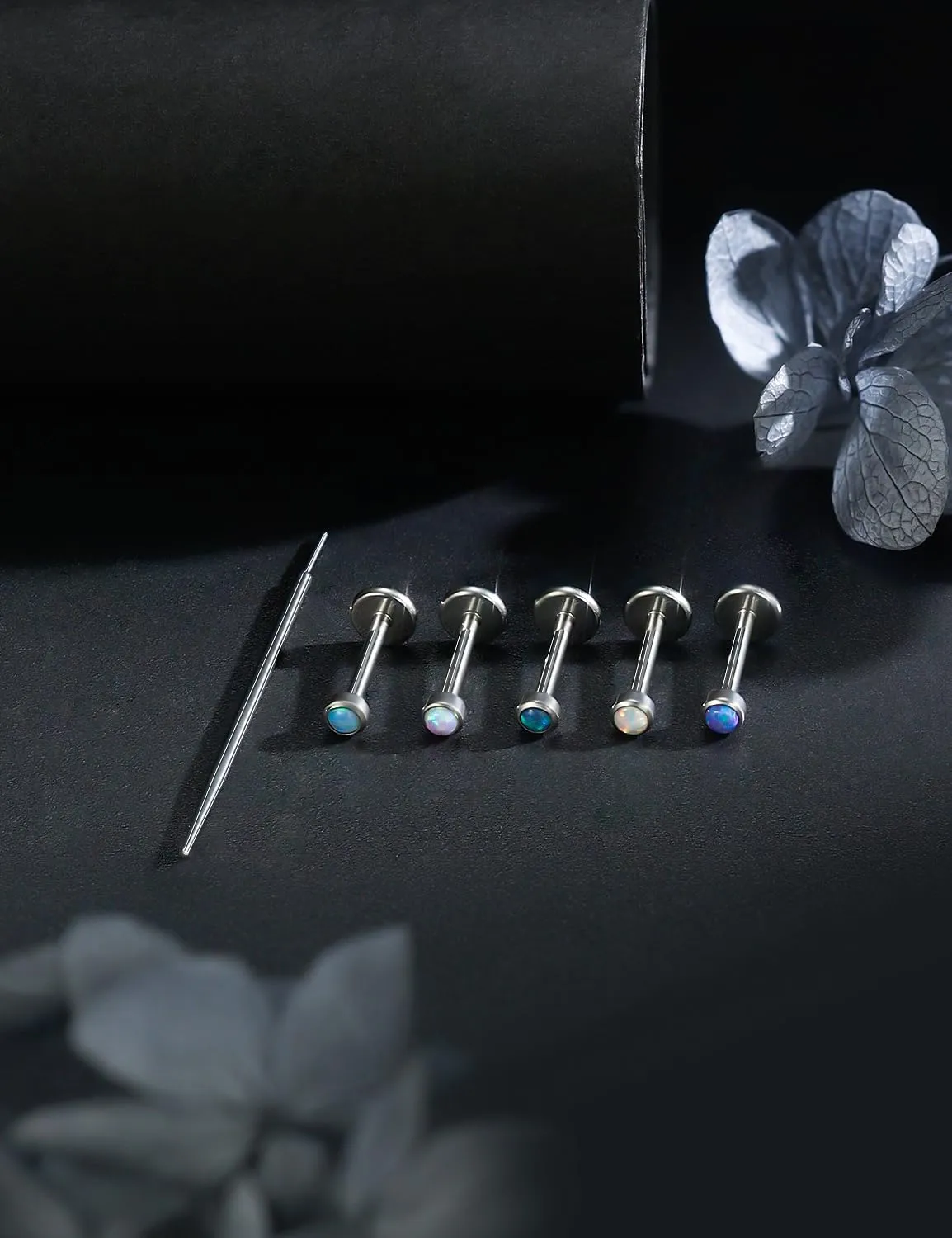 20G 18G 16G Titanium Threadless Flat Back Earrings Nose Ring Studs Tragus Labret Medusa Piercing Jewelry G23 Monroe Lip Ring Snake Bite Forward Helix Conch Cartilage Earrings Piercing Jewelry