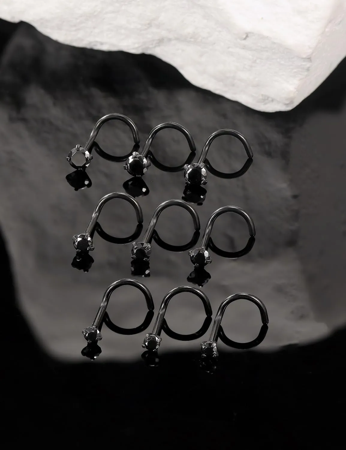 24G 22G 20G 18G Nose Rings Studs Piercing Jewelry For Women Men 316L Surgical Steel Screw Nose Rings Studs Corkscrew Nostrial Piercing Jewelry for Women Men Diamond CZ 2mm 2.5mm 3mm