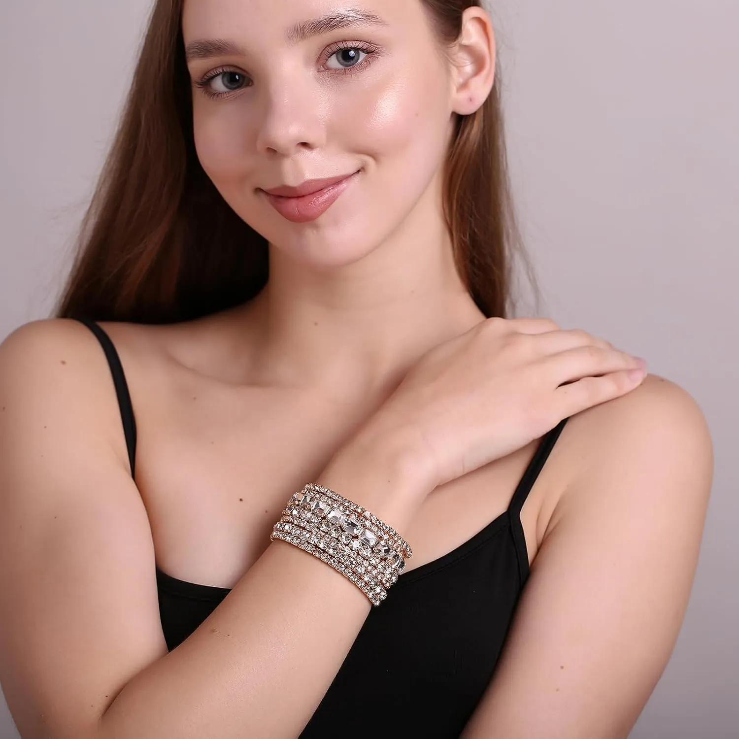 7 PCS Crystal Stretch Bracelets for Women, Bridal Wedding Stackable Layered Rhinestone Bracelets Set Evening Party Jewelry