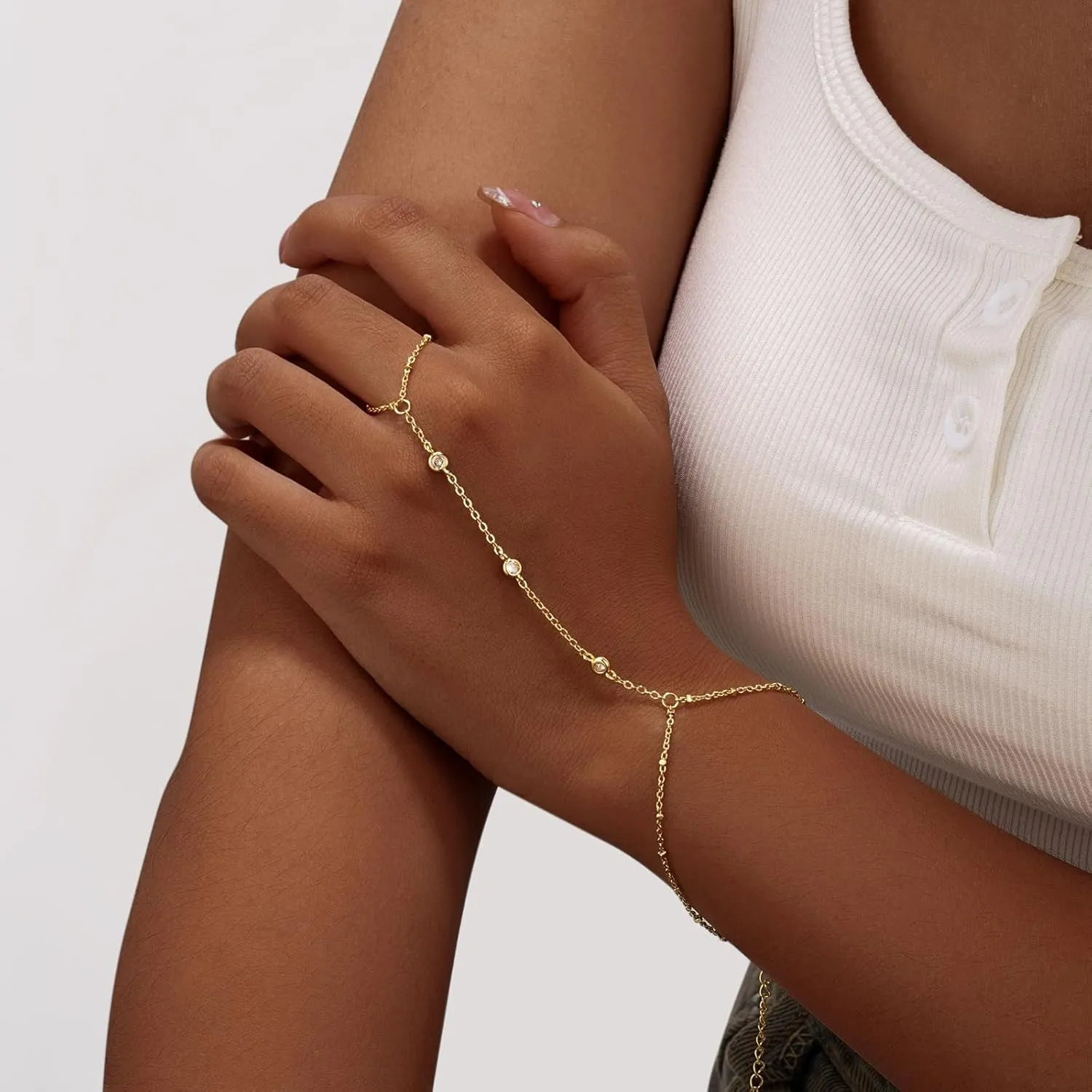 Bracelets for Women,14K Gold/Silver Plated Dainty Hand Chain Bracelets Trendy Ring Chain Bracelet Charm Gold Cuff Bangle Stackable Bracelets Fashion Body Jewelry Adjustable Waterproof Gifts for Her