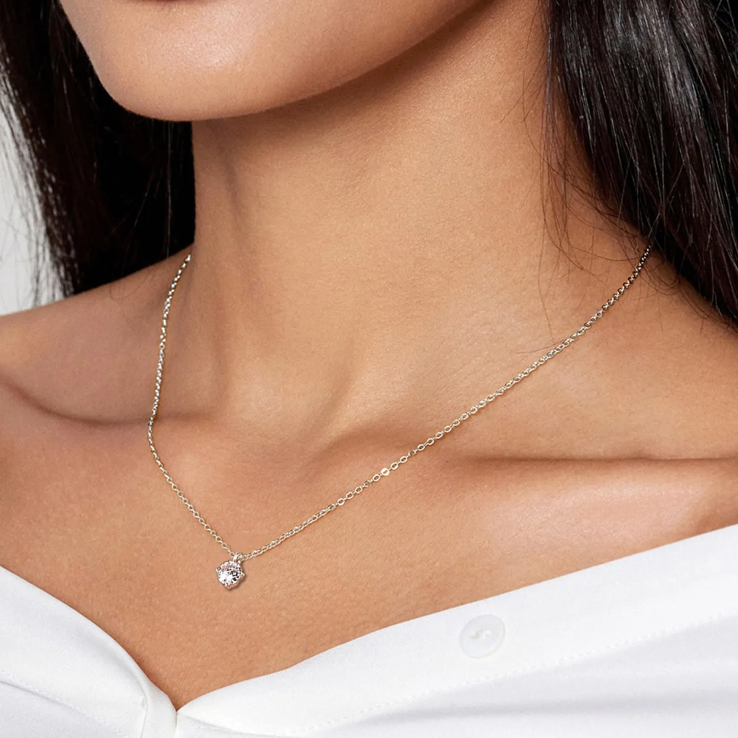 Diamond Pendant Necklace for Women, Dainty Gold Necklace 18k Gold Plated Paperclip Choker Necklaces Cute Open Oval Necklaces Simple Gold Necklace Jewelry Gifts for Women Trendy
