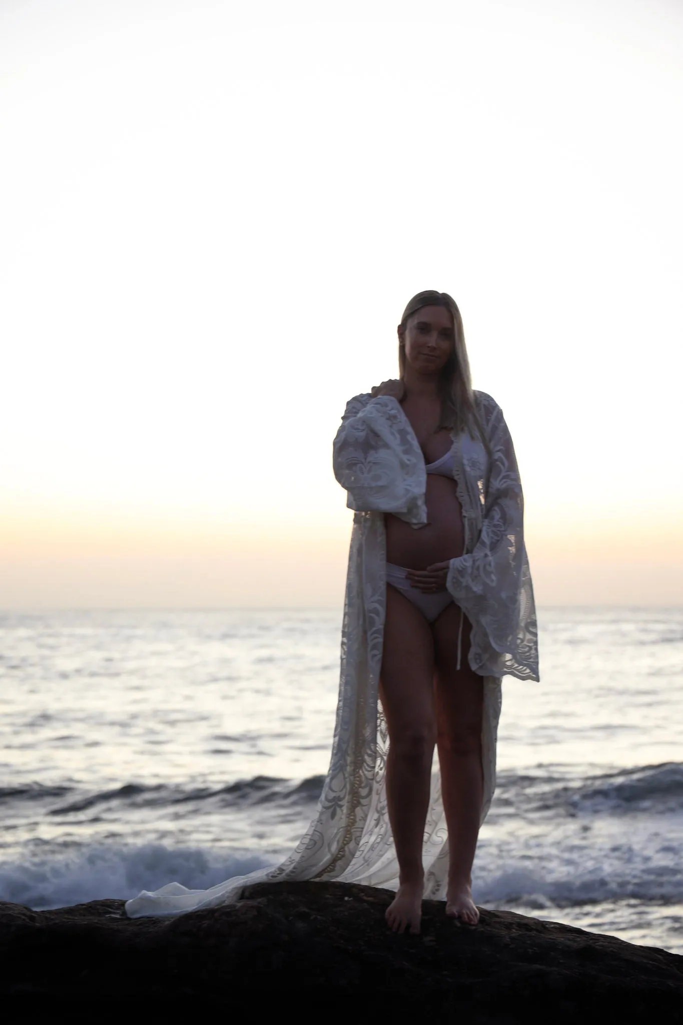 Dress Hire - Maternity Photoshoot Dresses - D&J - Lace Robe - DAY RENTAL