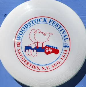 FRISBEES- WOODSTOCK FESTIVAL
