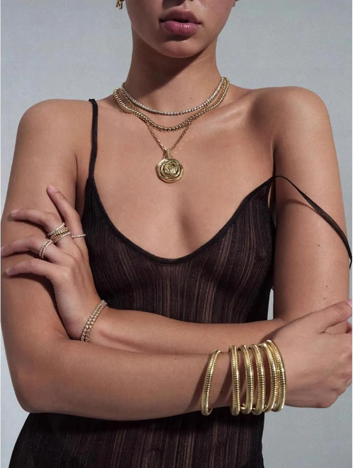 Gold Bracelets for Women, Gold Bangles for Women Chunky Bangle Bracelets for Women Bracelets Stack Tarnish Free Gold Jewelry Set of 3 for Women Accessories for Her Gifts