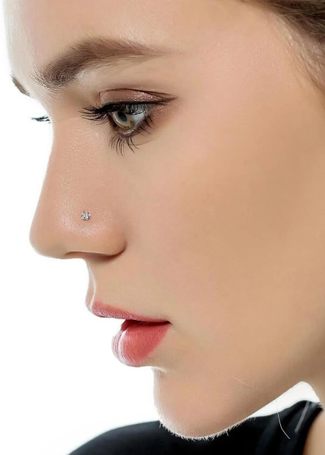 Kridzisw 20G 18G Titanium Nose Rings Studs Internally Threaded Hypoallergenic Implant Grade Surgical Steel Nose Studs Flat Back Cartilage Tragus Helix Earrings Piercing Jewelry for Sensitive Skin