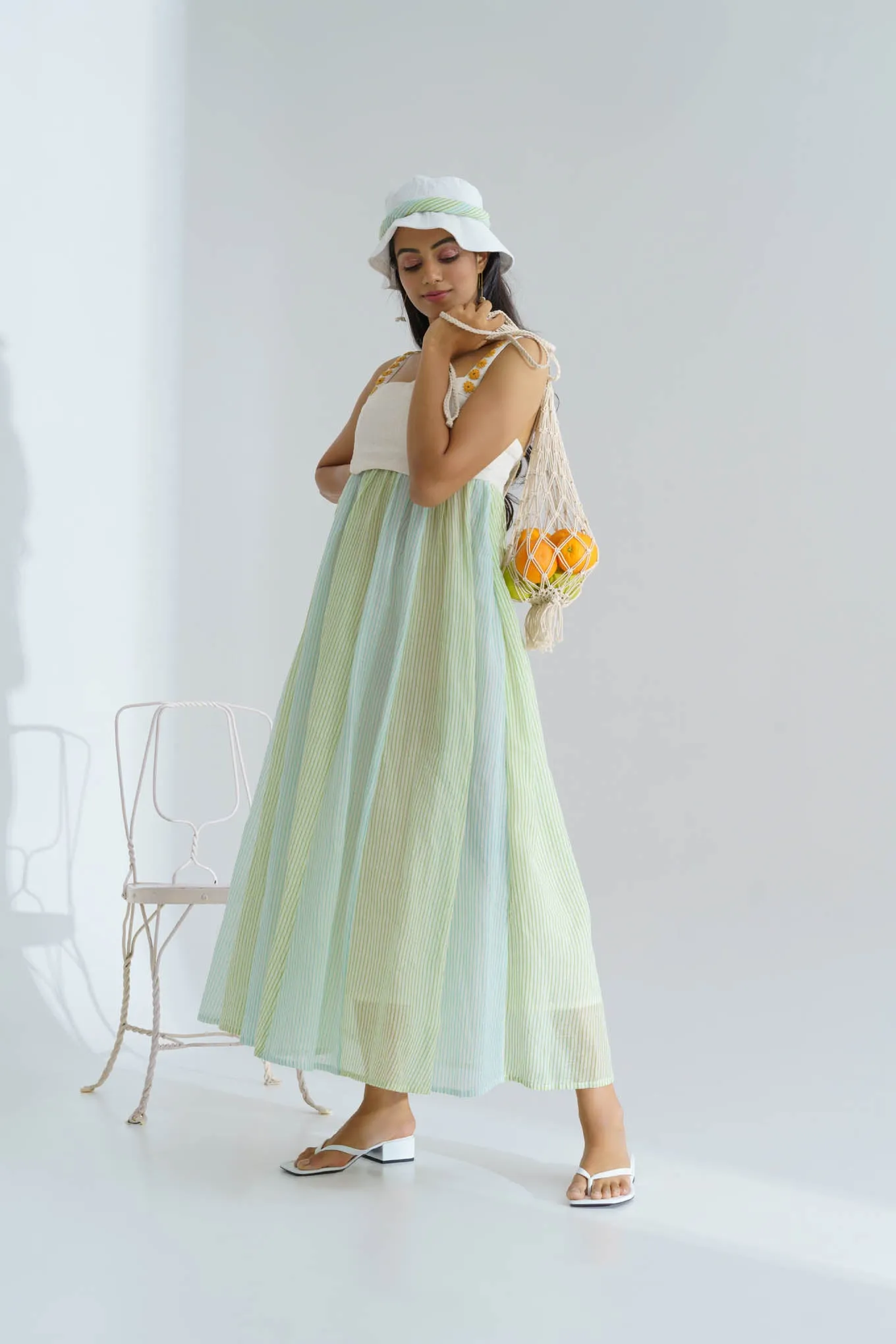 Lazy daisy dress