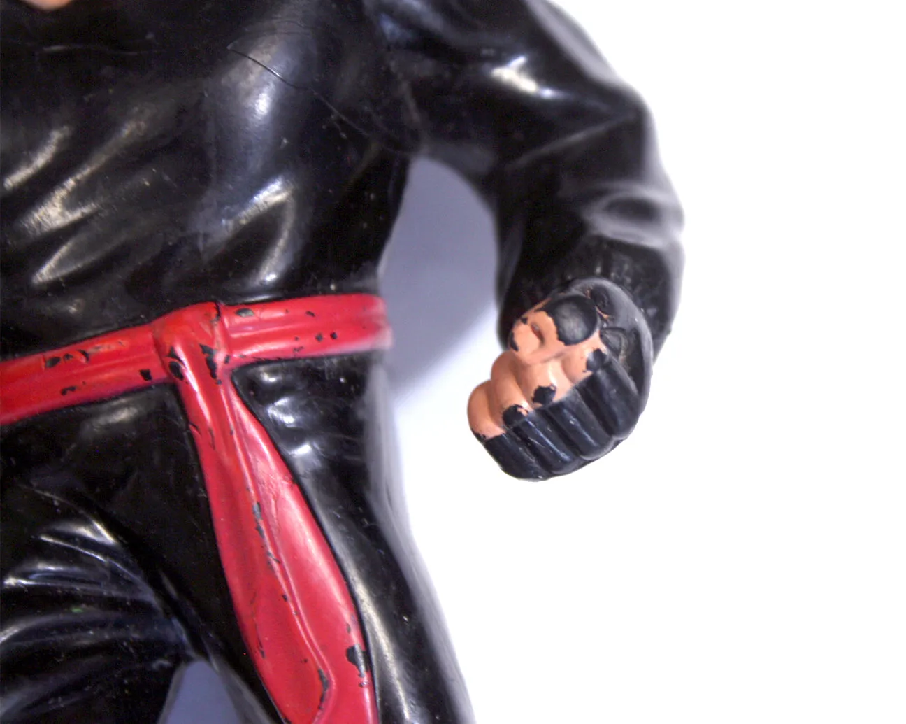 OCTAGON VINTAGE KELIAN FIGURE