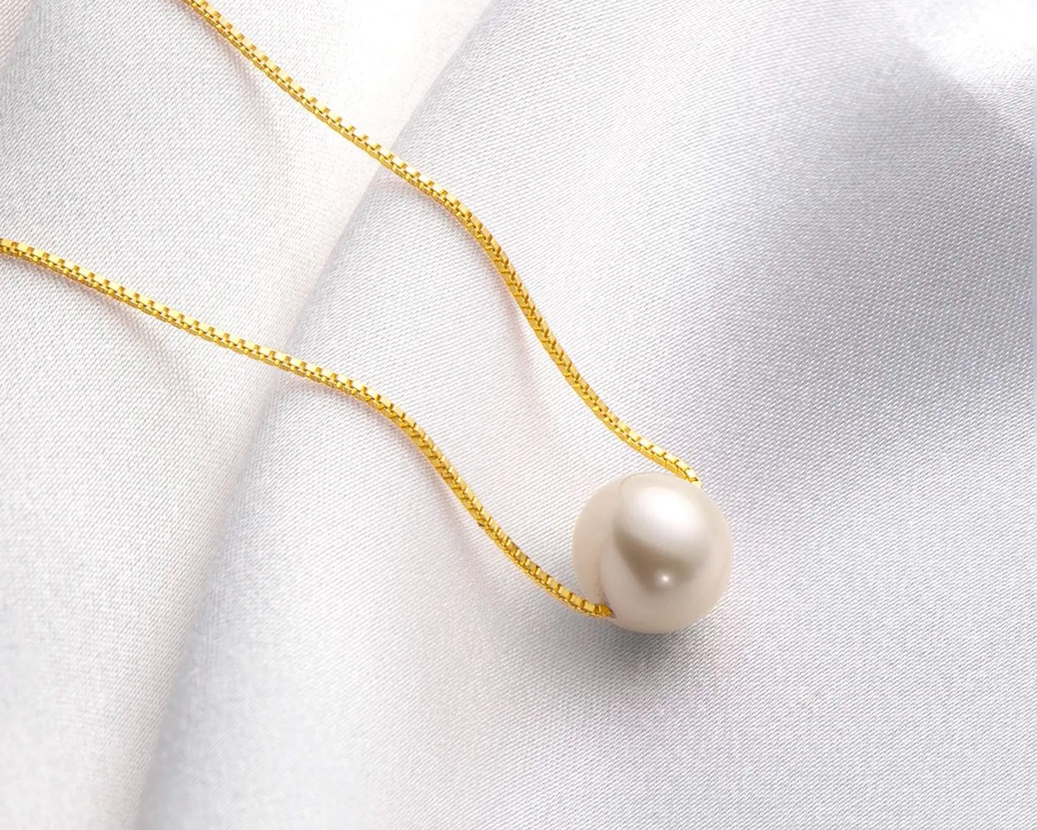 Pearl Necklaces for Women Floating Single Freshwater Pearl Pendant Necklaces with Sterling Silver 18 inch Chain Pearl Jewelry Gifts for Her 8-9mm White/Pink/Purple