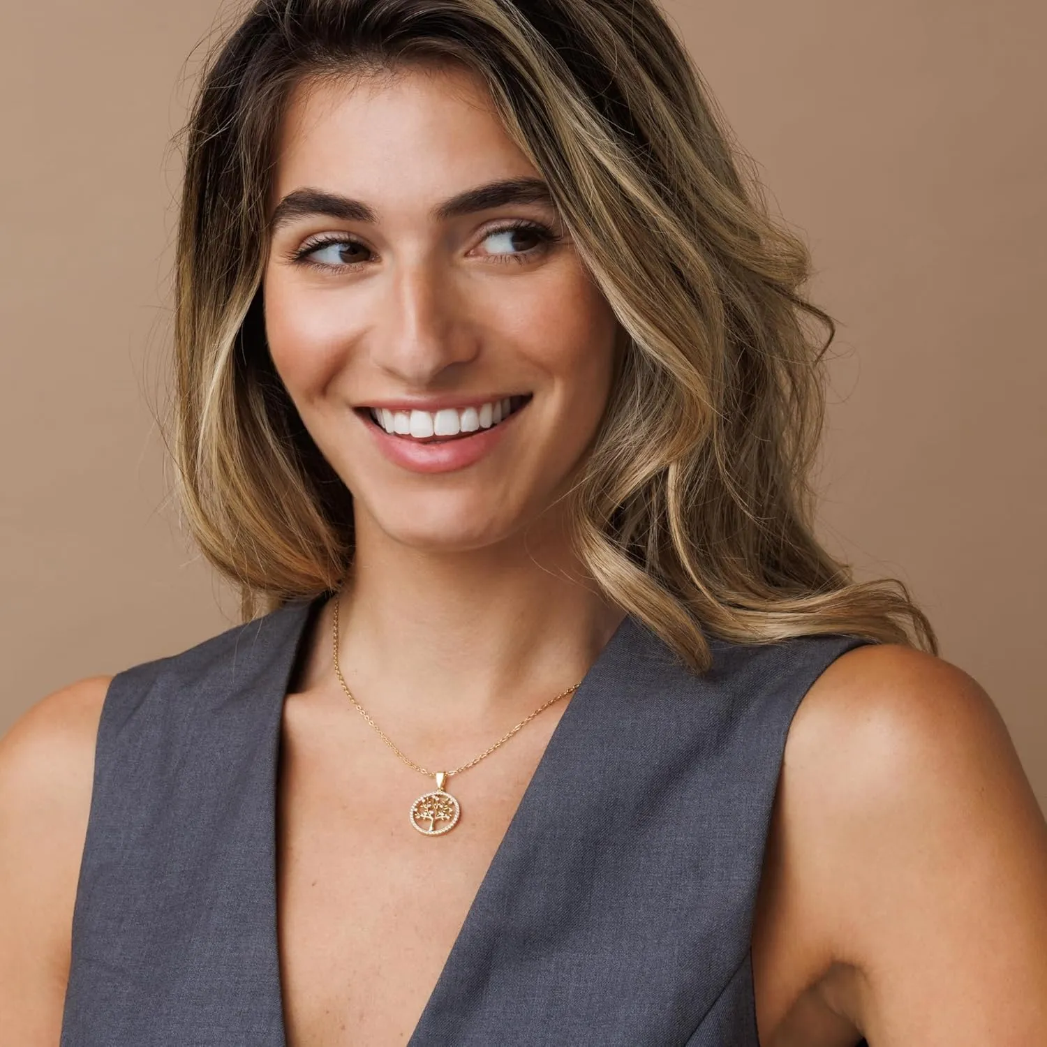 SURI Star of David Necklace for Women | Israel Necklace | Mezuzah Necklace with Magen David Pendant | Available in 14K Gold-Filled or Silver Stainless Steel | Jewish Jewelry, Includes a Gift Box